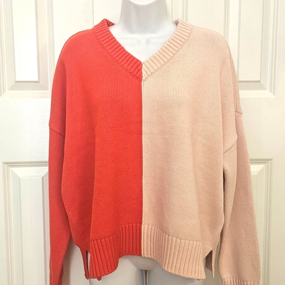 Kerri Rosenthal Heart Color Block V neck Sweater - Picture 7 of 8